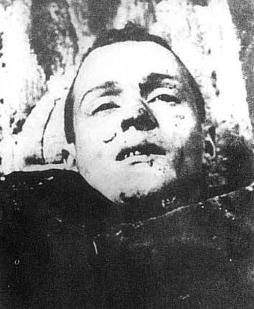 The body of Manfred Baron Von Richthofen